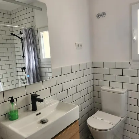 Viviendas Plaza Del Tronco 2 *