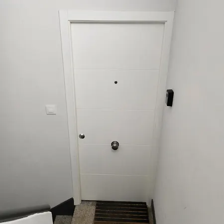 Viviendas Plaza Del Tronco 2 Ferrol